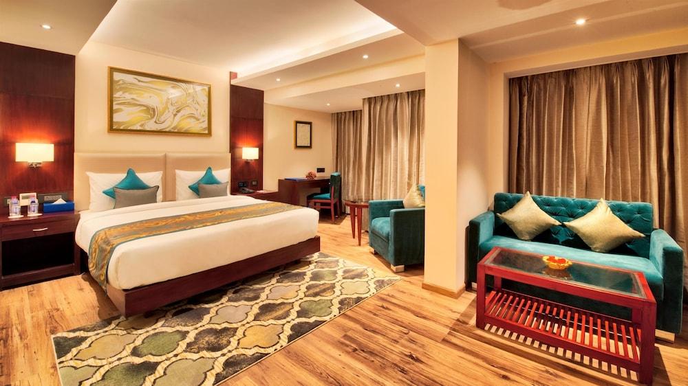 Golden Tulip Essential Jaipur Hotell Eksteriør bilde