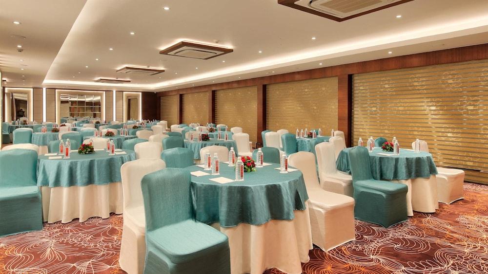 Golden Tulip Essential Jaipur Hotell Eksteriør bilde
