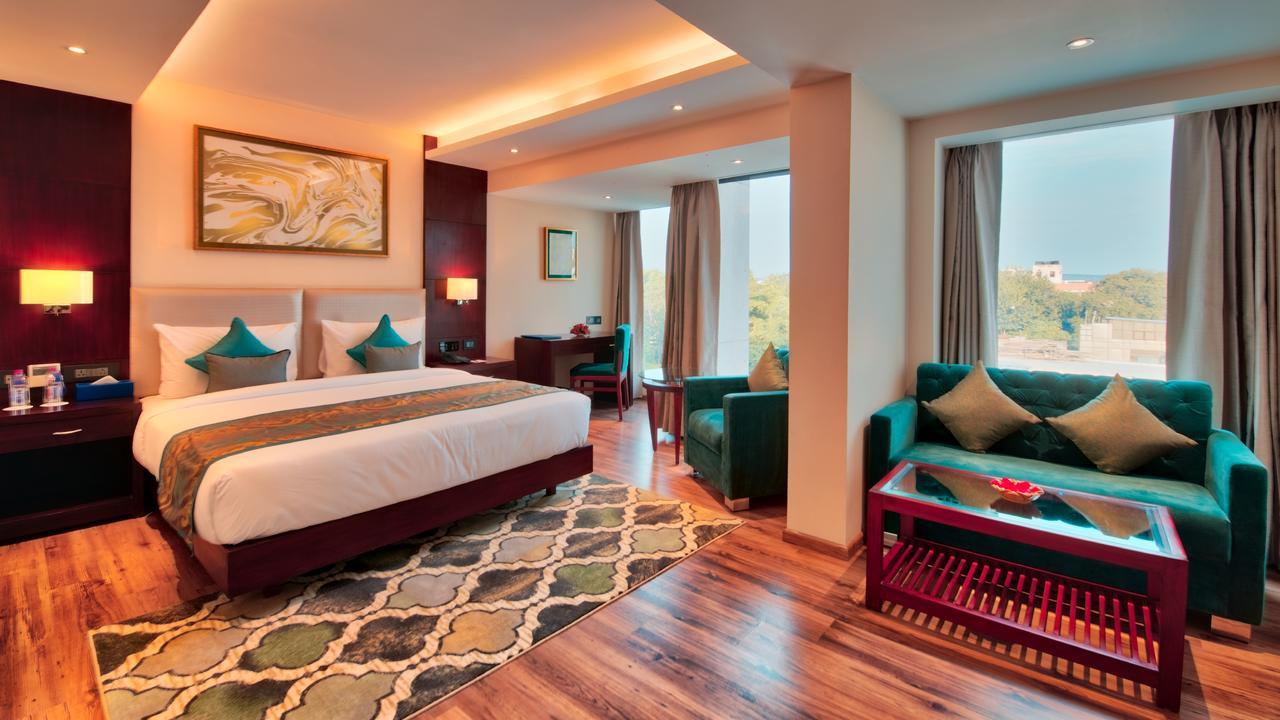Golden Tulip Essential Jaipur Hotell Eksteriør bilde