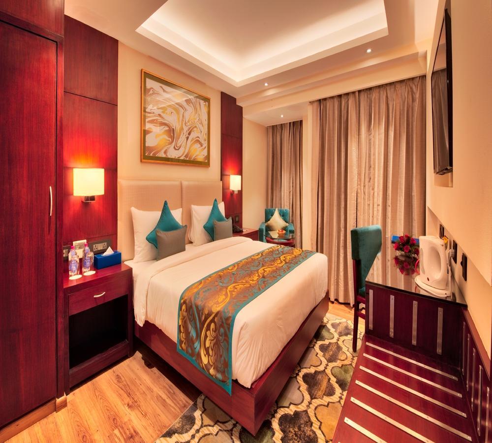 Golden Tulip Essential Jaipur Hotell Eksteriør bilde